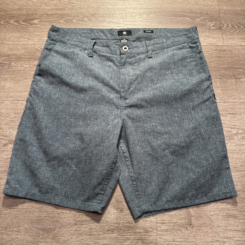 Vintage DC Shoes Shorts Mens 32 Blue Heathered Performance Skate Casual Y2K